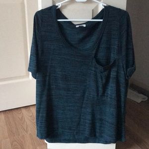 Women’s old navy boyfriend tee